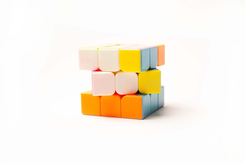 shun's article picture - break rubik's cube