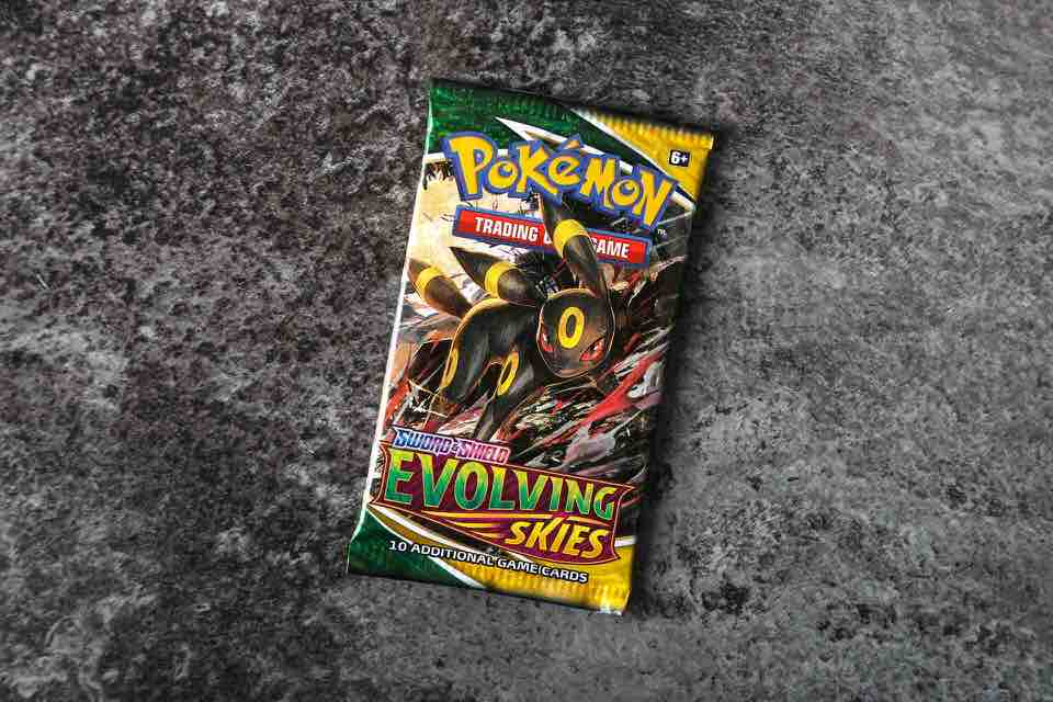 shun's article picture - pokemon card pack
